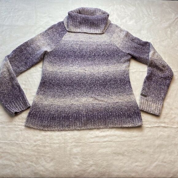 Columbia Ombré purple Striped Turtleneck Sweater Size Medium - Picture 1 of 9